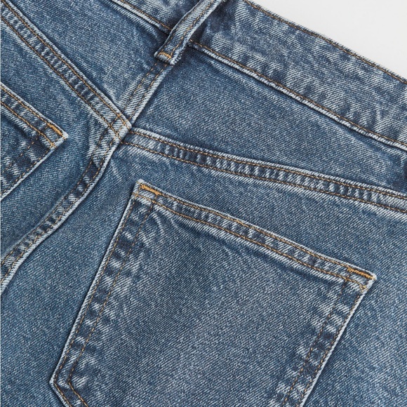 NWT H&M Mom Jeans - Picture 4 of 6